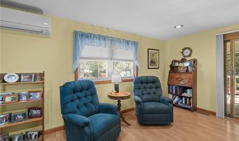 26 Lloyd Dr, Coventry, RI 02816