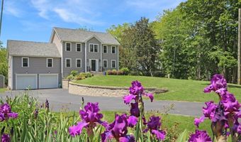 585 Chestnut St, Ashland, MA 01721