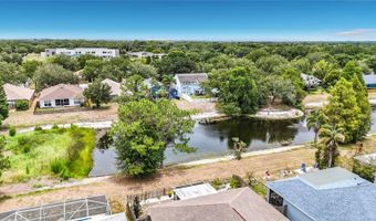 6630 CAMBRIDGE PARK Dr, Apollo Beach, FL 33572