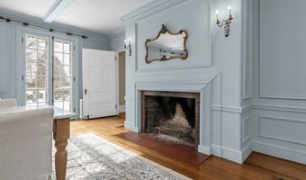 852 Hale St, Beverly, MA 01915