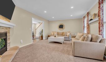 65 Serpentine Dr, Bayville, NJ 08721