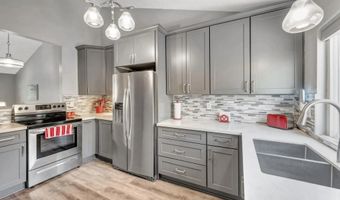 7700 Parkway Dr 17, La Mesa, CA 91942