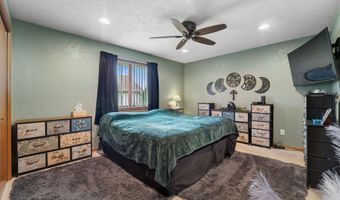 1670 W ROSELAWN Dr, Appleton, WI 54914