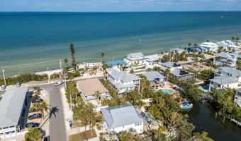 527 MAGNOLIA Ave, Anna Maria, FL 34216