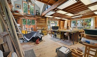 29 Old Forty Acre Mountain Rd, Danbury, CT 06811