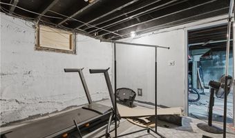 44 Holburn Ave, Cranston, RI 02910