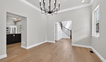17 Sandhurst Dr, Bella Vista, AR 72714