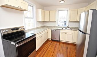668 Thames St 2, Newport, RI 02840