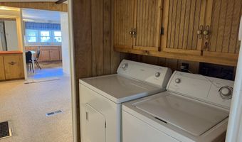 1034 Rosewood Dr, Altoona, PA 16601