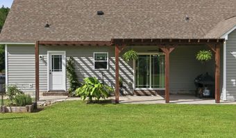 2746 Madison Hardee Rd, Ayden, NC 28513