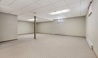 1402 N Arch St, Aberdeen, SD 57401