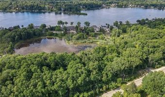 6100 PONTIAC Trl, West Bloomfield, MI 48323
