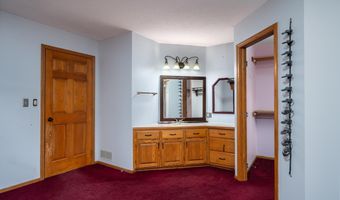 404 174th St, Amery, WI 54001