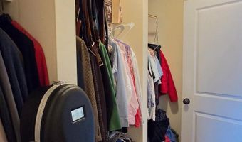 820- B S WASHINGTON St 227, Alexandria, VA 22314