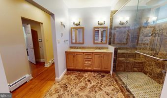 3405 CRESCENT Rd, Altoona, PA 16602