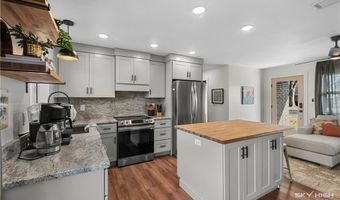 906 Convair St, Bentonville, AR 72712