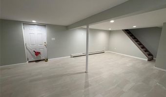 9 Holt St, Amityville, NY 11701