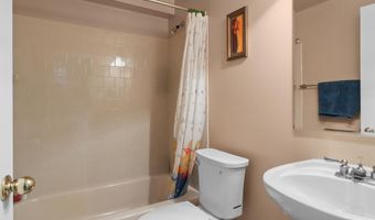 43040 TAVERNSPRINGS Ct, Ashburn, VA 20147