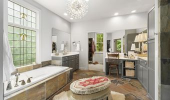 7 Galope Pl, Hot Springs Village, AR 71909