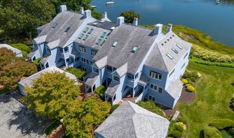 152 Crompton Ave 12, East Greenwich, RI 02818