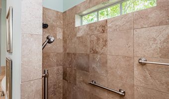 17744 Pecan Shadows Dr, Baton Rouge, LA 70810