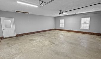 1635 Robertson Rd, Blue Springs, MS 38828