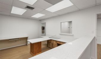 600 LAKEVIEW Rd 2B, Clearwater, FL 33756