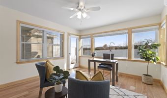 77 Buttonwood Dr, Brattleboro, VT 05301