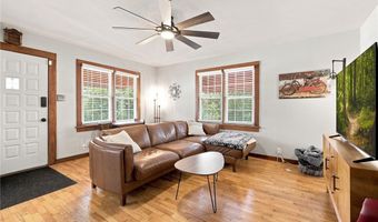 416 NW 7Th St, Bentonville, AR 72712