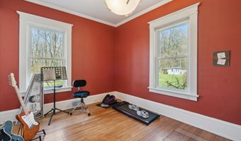 104 Highland Ave, Allegan, MI 49010