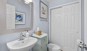21493 CHICKACOAN Trl, Broadlands, VA 20148