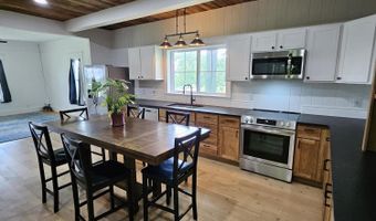 3073 State Highway Ww, Aurora, MO 65605