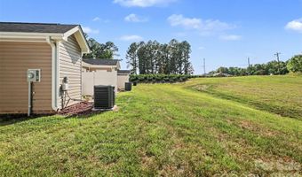 105 Oak Ridge Dr, Archdale, NC 27263
