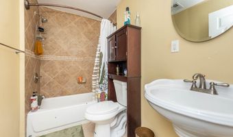 583 WINDSONG Dr, Aberdeen, MD 21001