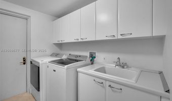 19955 NE 38th Ct 2204, Aventura, FL 33180