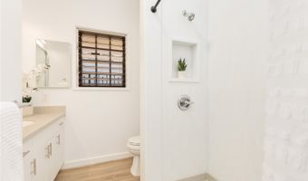 2934 Woodlawn Dr, Honolulu, HI 96822