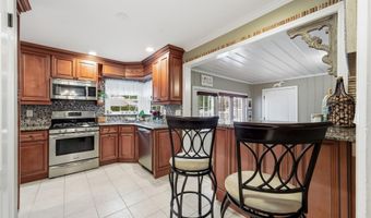 99 Oldfield Ave, Amityville, NY 11701