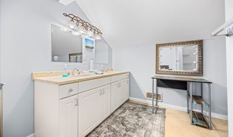 625 N Shore Rd, Absecon, NJ 08201