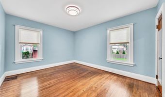 175 Highland Dr, Amherst, NY 14221