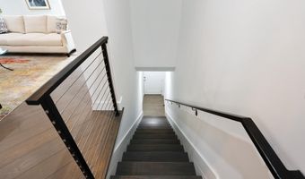 304 K St NE 2PH, Washington, DC 20002