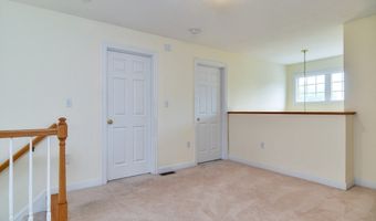 12 Braeburn Ln 12, Ashland, MA 01721