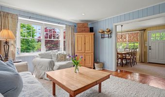 10 Snug Harbor Dr, Danbury, CT 06811