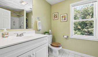 73 Gray St A, Billerica, MA 01821