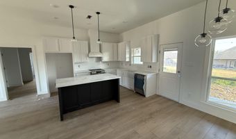 207 Michelle Dr, Beebe, AR 72012