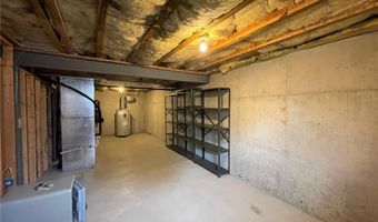 2322 Fox Meadow Dr, Allentown, PA 18104