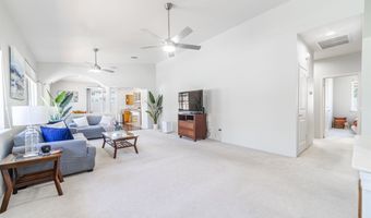48 Hoku Puhipaka St, Kahului, HI 96732