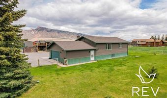 8 Mountain Dr, Cody, WY 82414