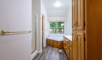 23024 Lawrence 1200, Aurora, MO 65605