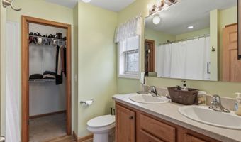 1012 Bartlett Ave, Altoona, WI 54720