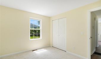 208 W View Rd, Middletown, RI 02842